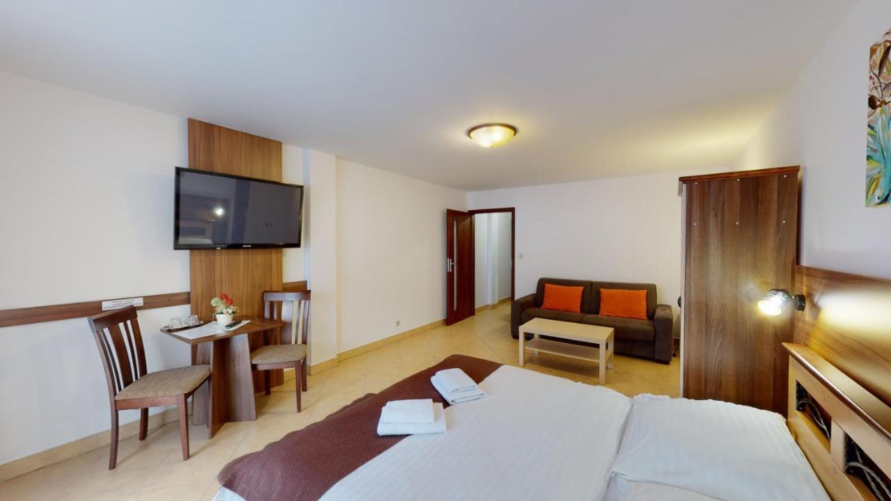 Garni Hotel Fatra Terchova Exterior photo