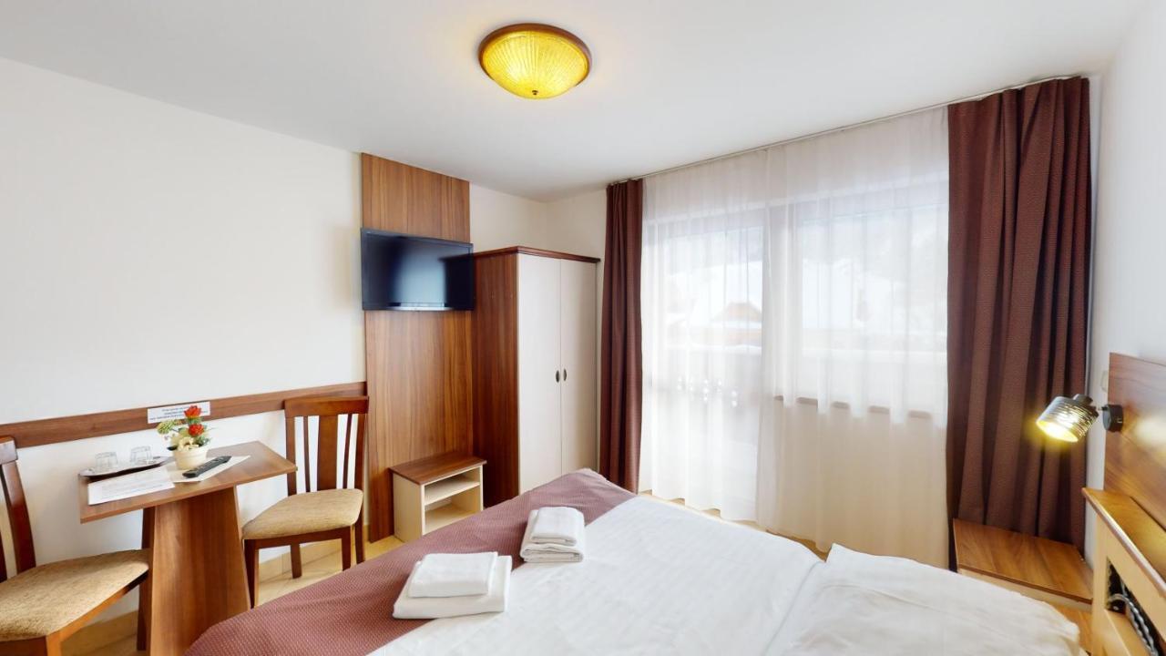Garni Hotel Fatra Terchova Exterior photo